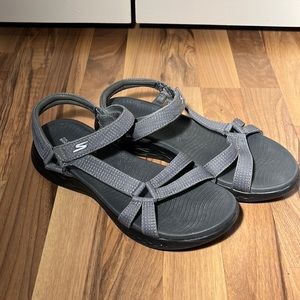 Sketcher’s On The Go 400 Radiance Sport Sandal - Gray - size 9 - Goga Mat